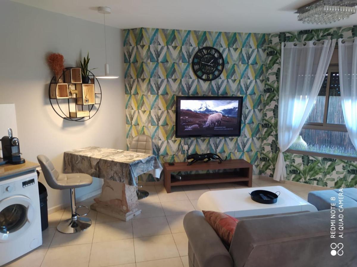 Apartment Amdar Village With Garden Eilat Buitenkant foto